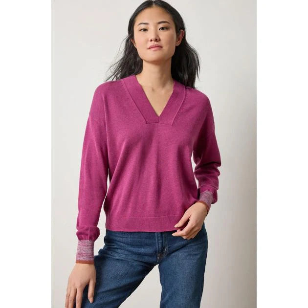 V NECK PULLOVER SWEATER