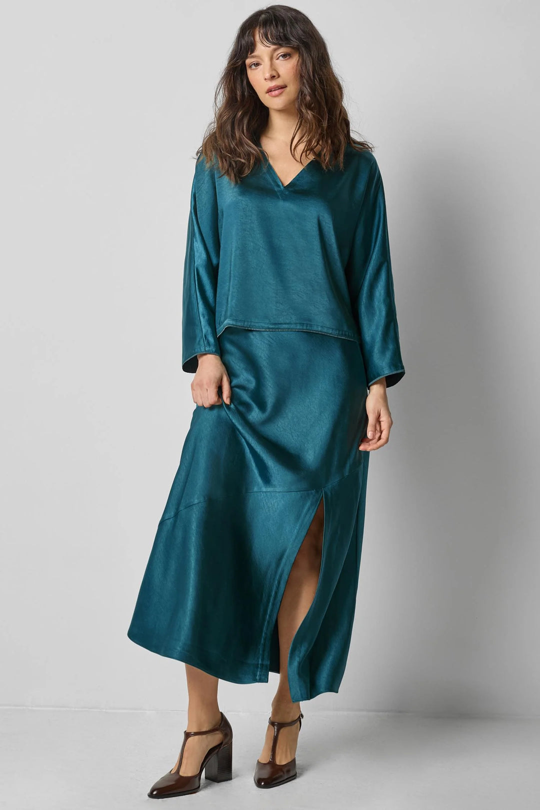 SATIN SLIT FRONT SKIRT