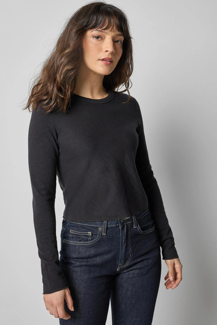 LONG SLEEVE CROPPED TEE