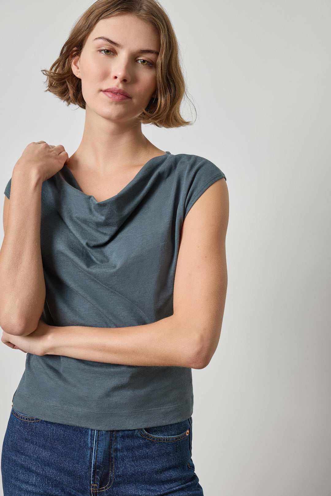 DRAPE NECK WEDGE TOP