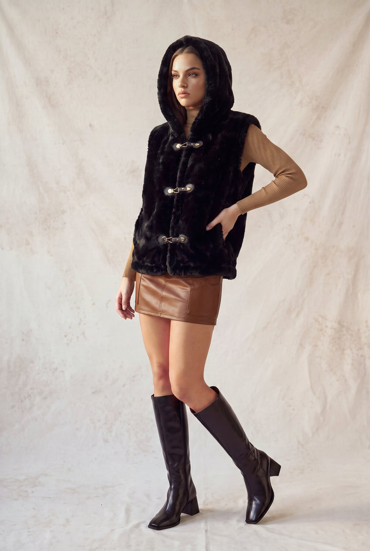 METALLIC TOGGLE-CLASP FAUX FUR HOODED VEST