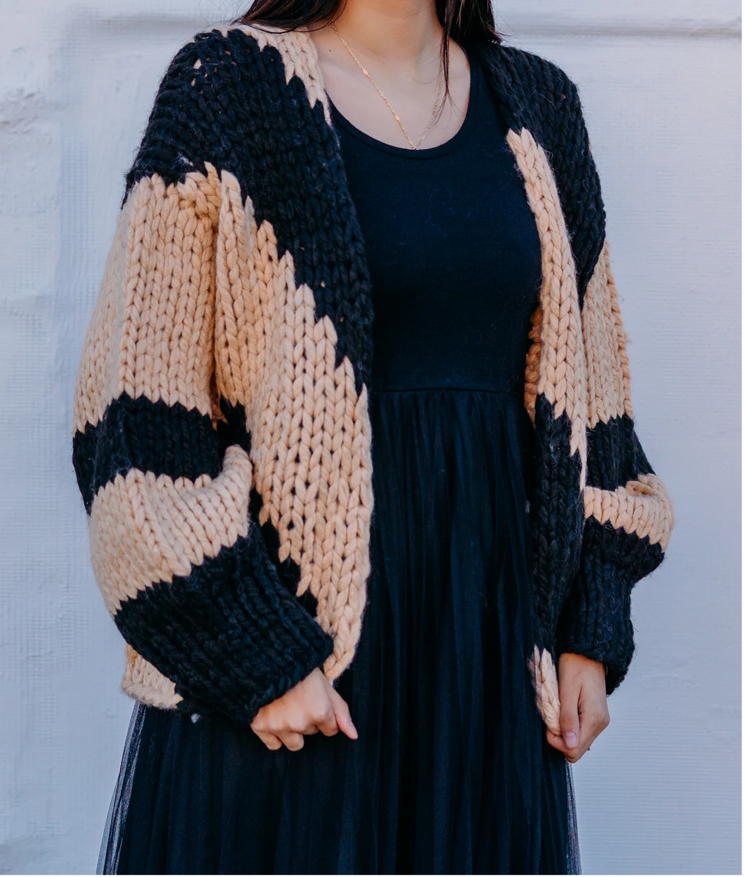 CHUNKY CARDIGAN SWEATER