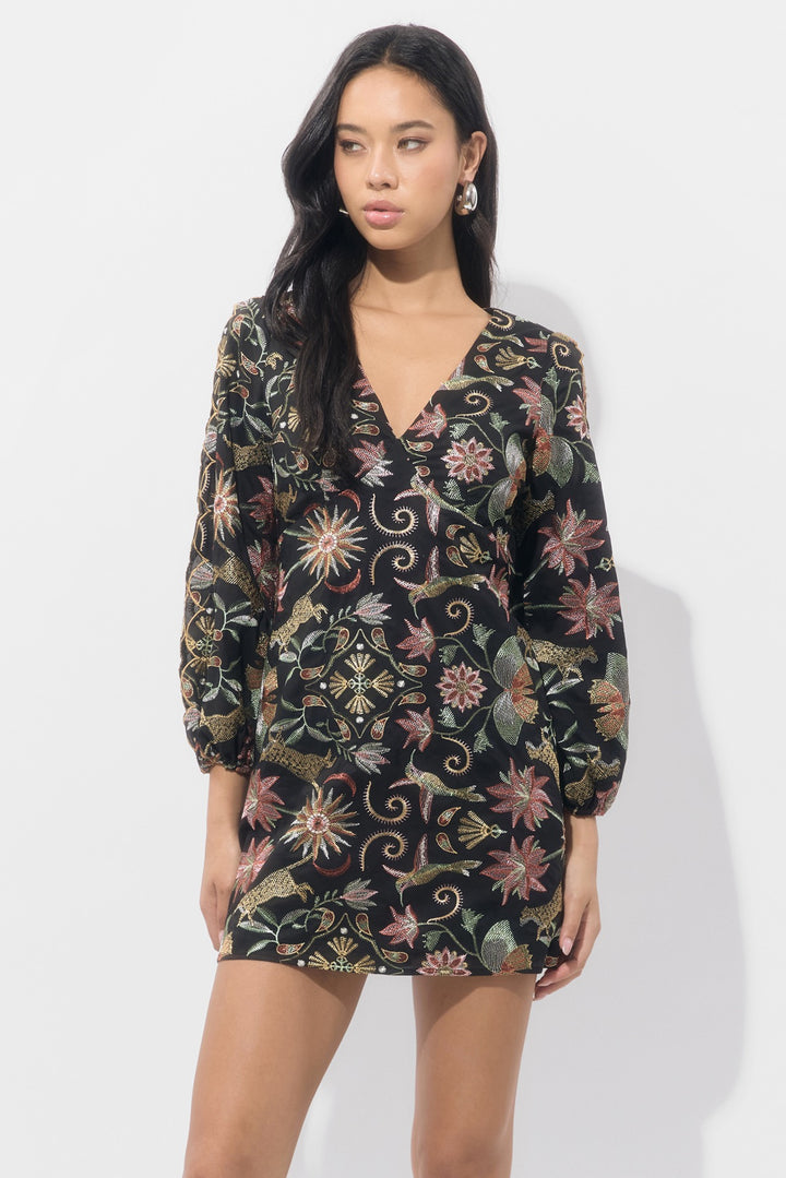 JUNO SCALLOP SLEEVE EMBROIDERY MINI DRESS