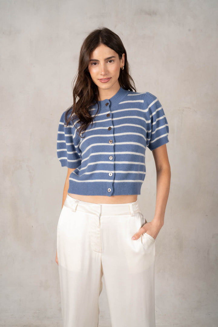 SHORT SLEEVE BUTTON UP KNIT TOP