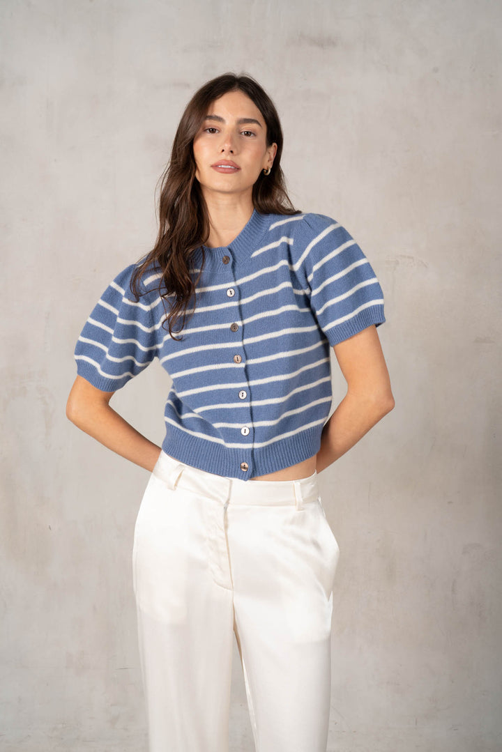 SHORT SLEEVE BUTTON UP KNIT TOP