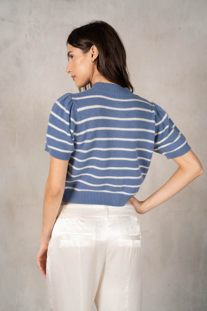 SHORT SLEEVE BUTTON UP KNIT TOP