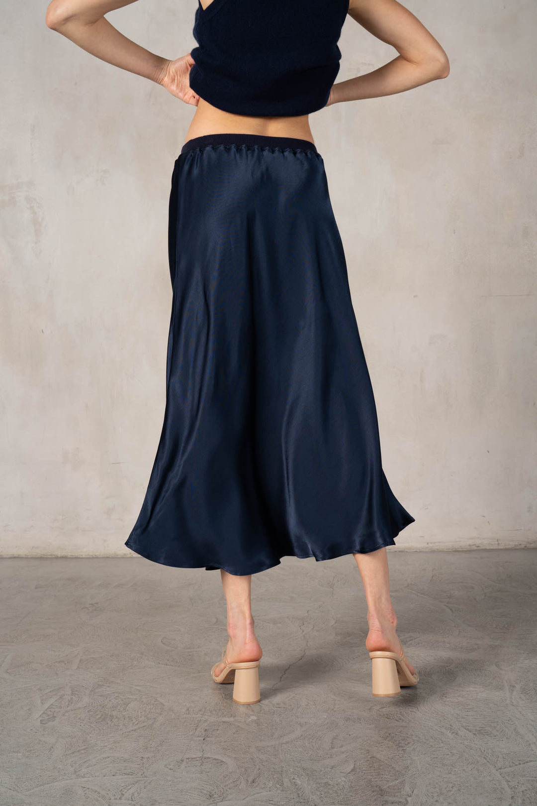 SATIN MIDI SKIRT