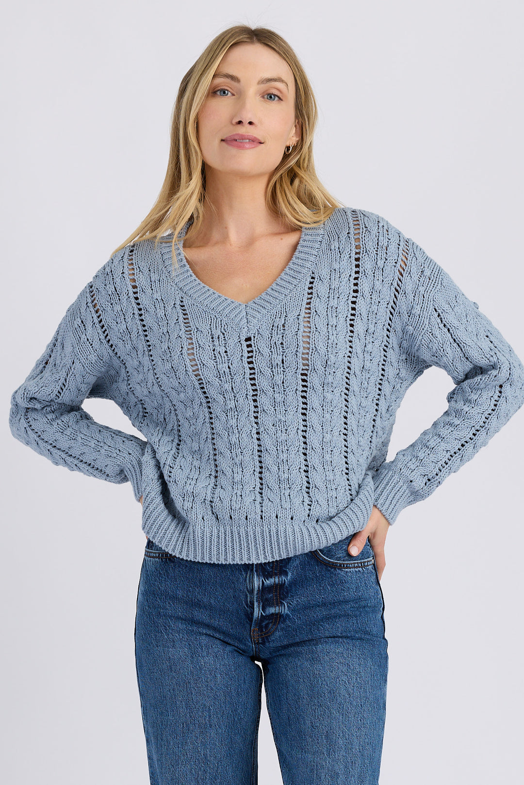 CAL V NECK PULLOVER