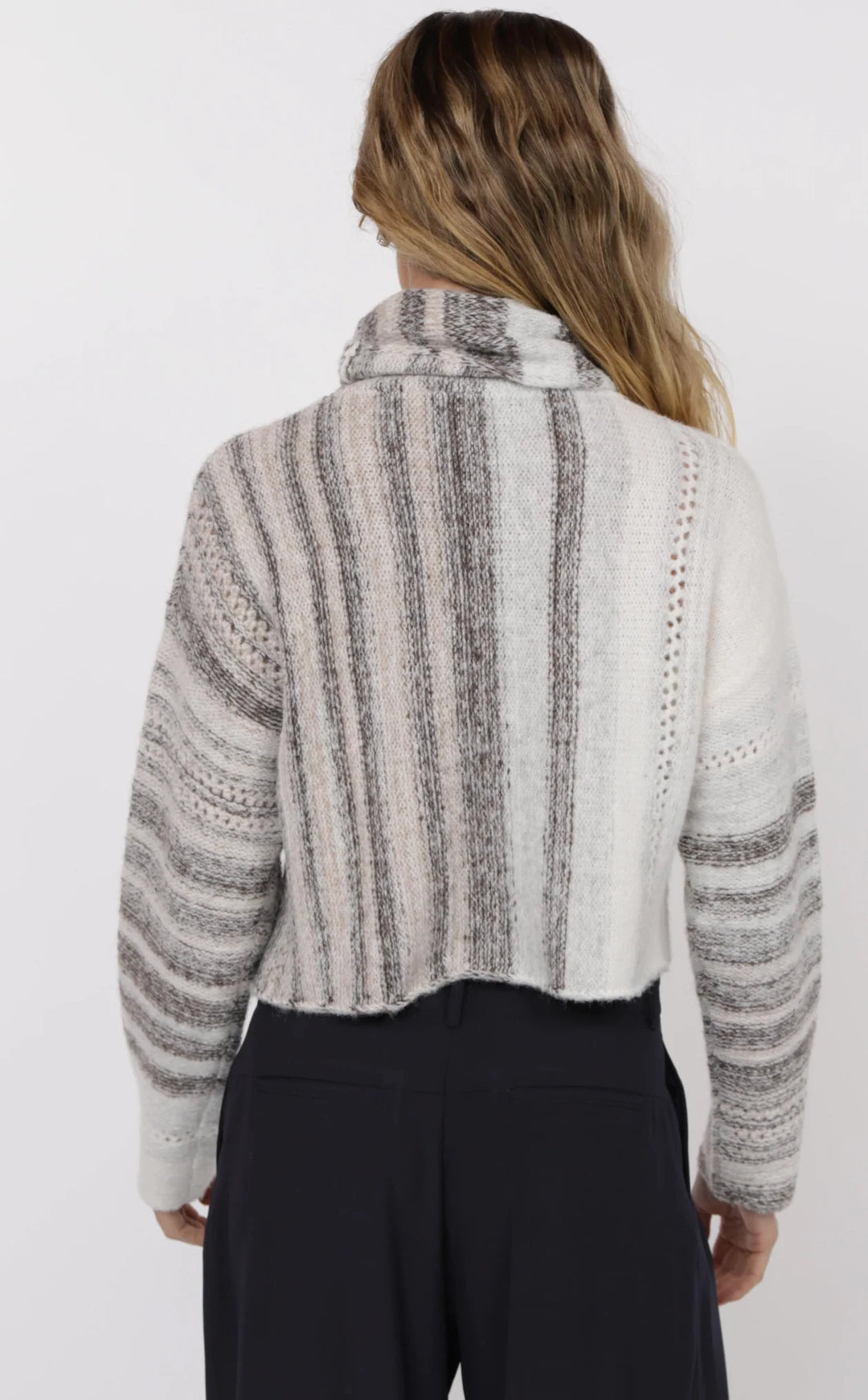 GIBSON TURTLE NECK SWEATER