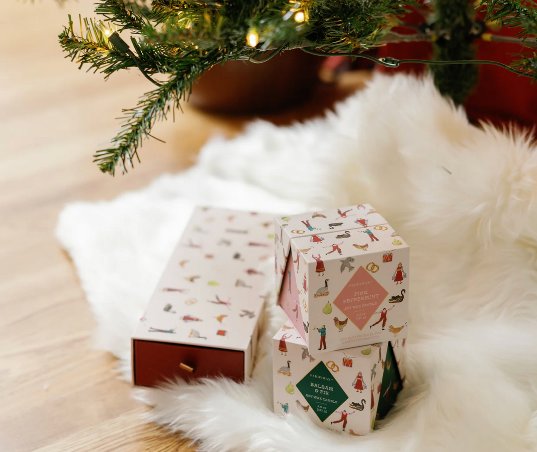 HOLIDAY 4.5 OZ CANDLE & MATCH SET