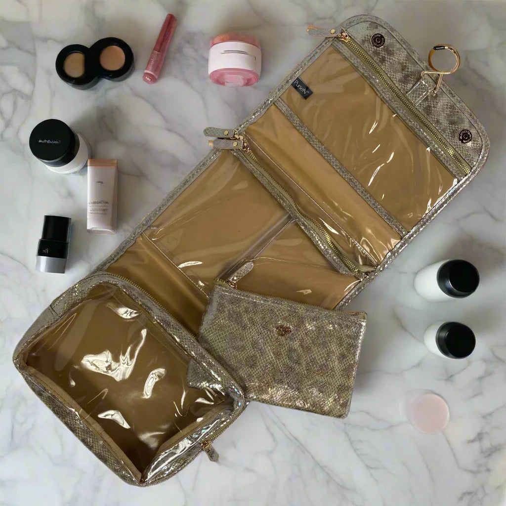 TOILETRY CASE