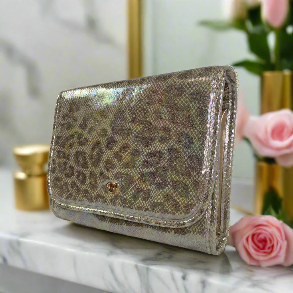 TOILETRY CASE