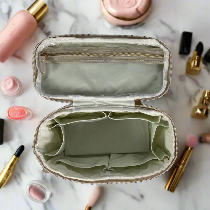 TRAIN CASE