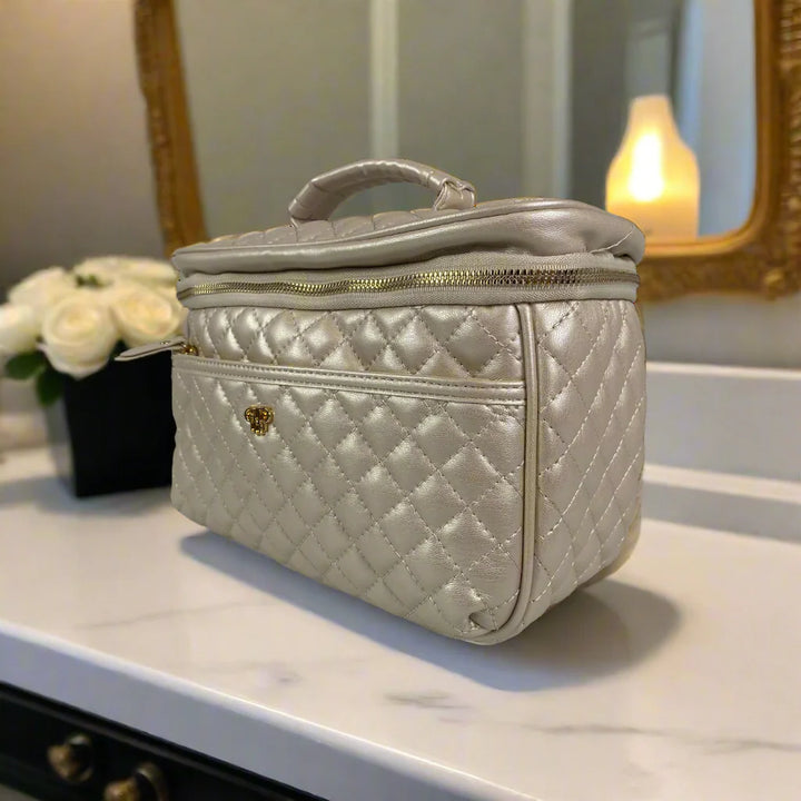 TRAIN CASE