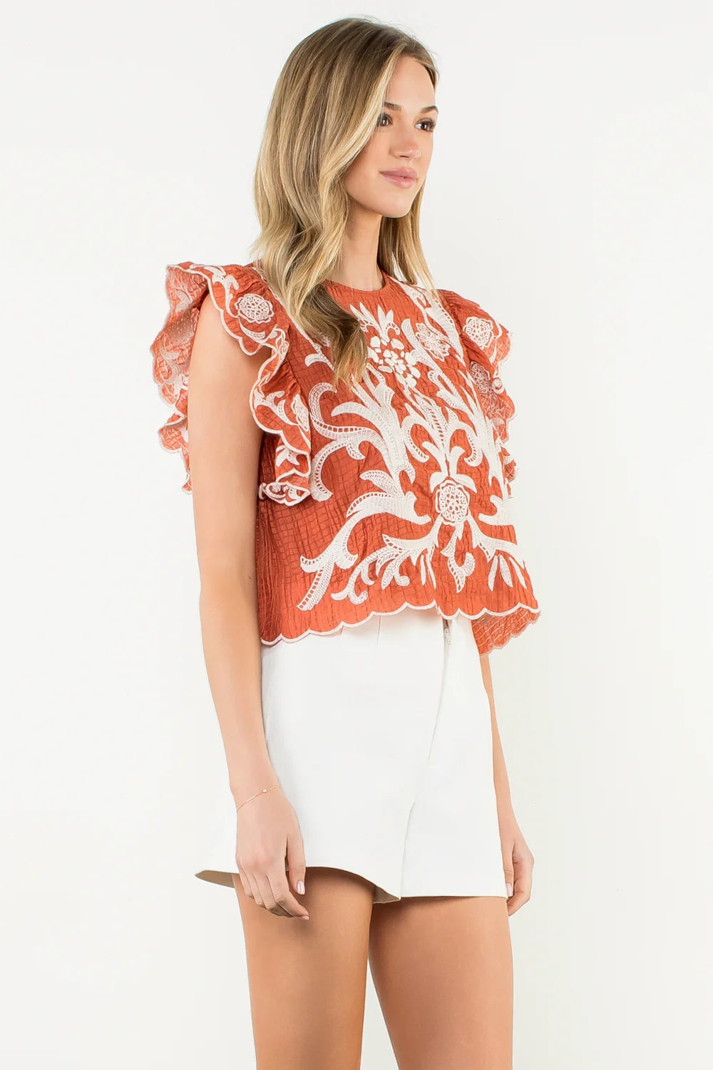 FLUTTER SLEEVE TEXTURED TOP