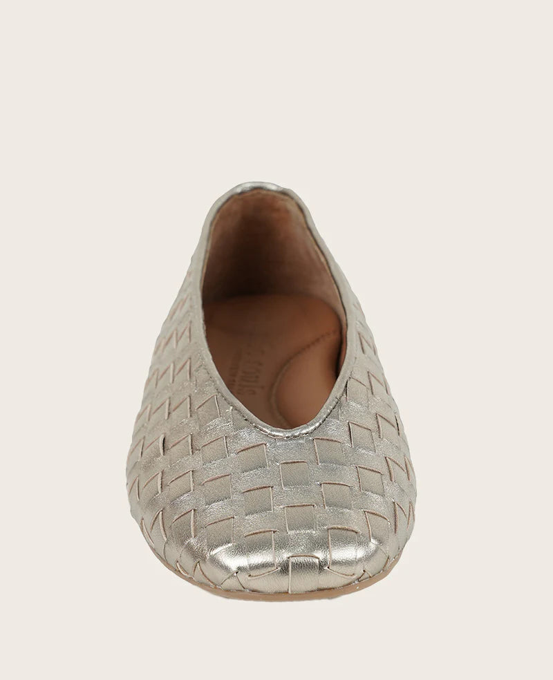 WILLOW WOVEN FLAT