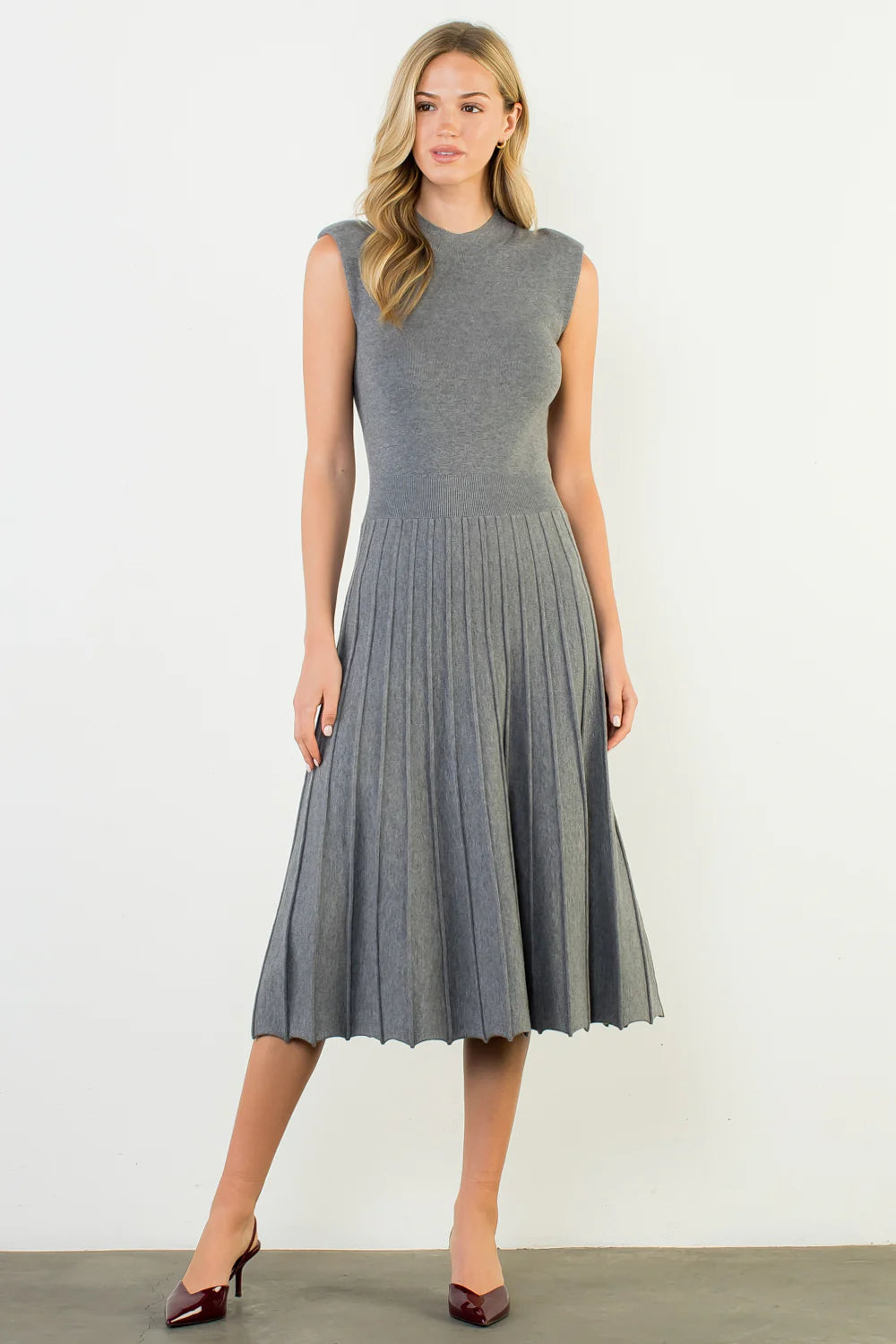 SLEEVELESS KNIT MAXI DRESS SLEEVELESS KNIT MAXI DRESS