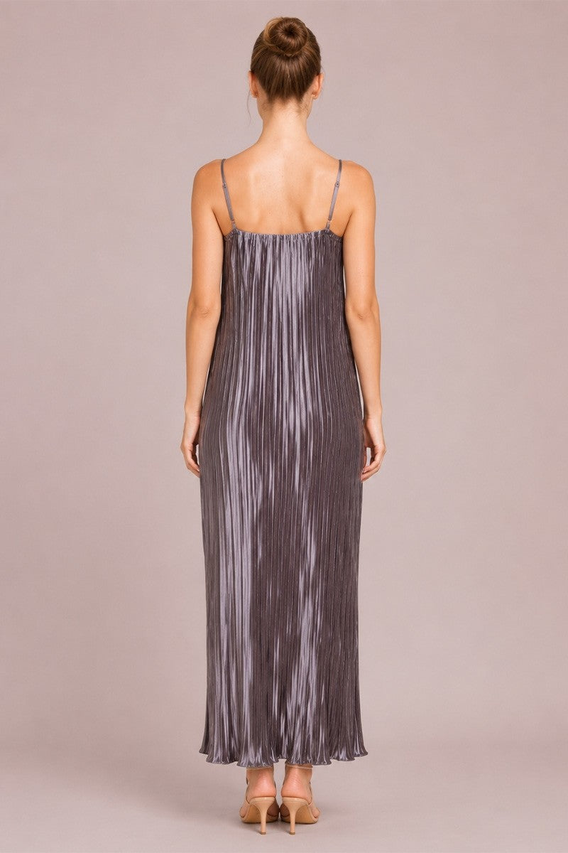 COOL GIRL PLISSE SLEEVELESS MIDI DRESS