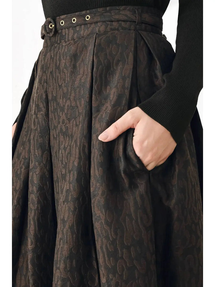 TEXTURED WOVEN FULL SKIRT