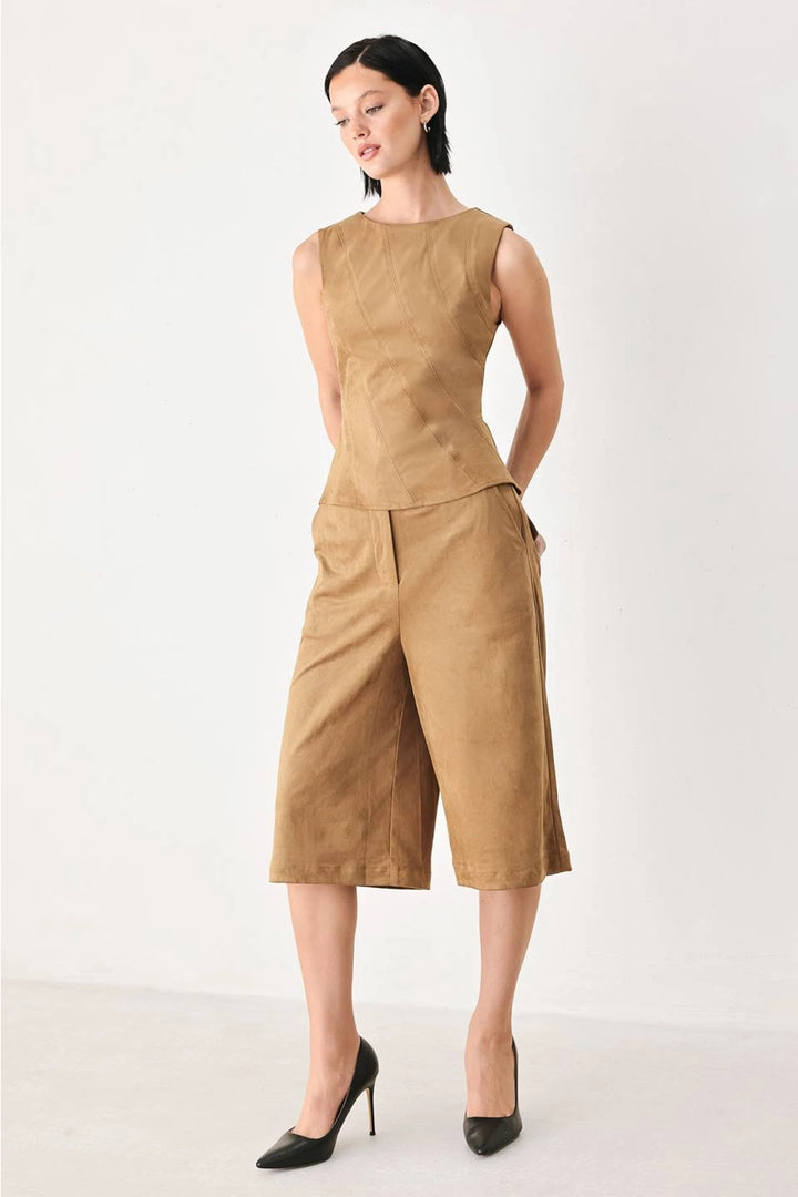 FAUX SUEDE TOP