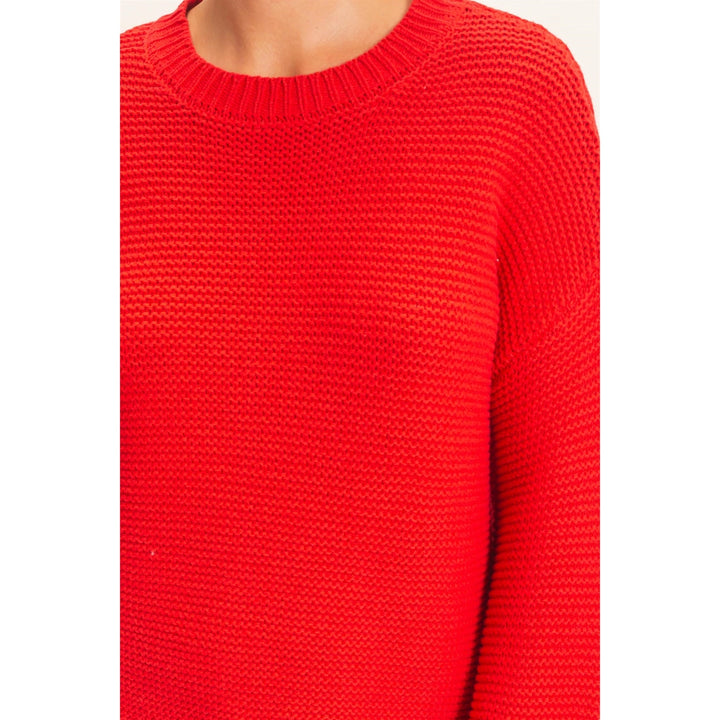 TEXTURED KNIT CREW NECK SWEATER