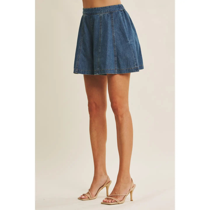 DENIM WASHED FLARED SHORTS