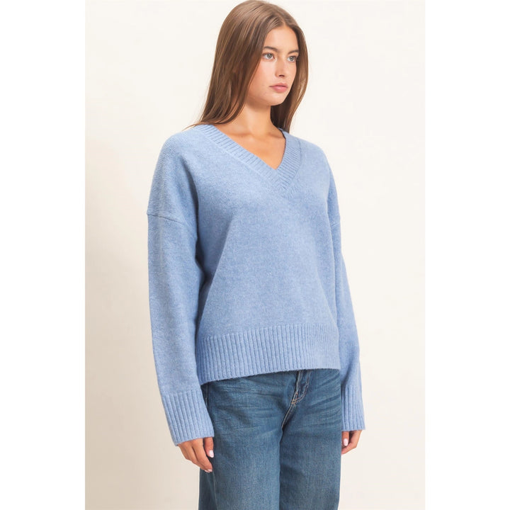 V-NECK RELAXED FIT SWEATER