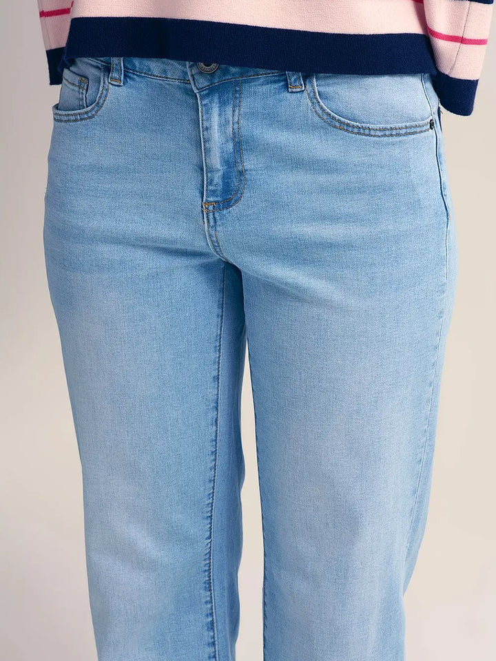 STRAIGHT-LEG JEANS
