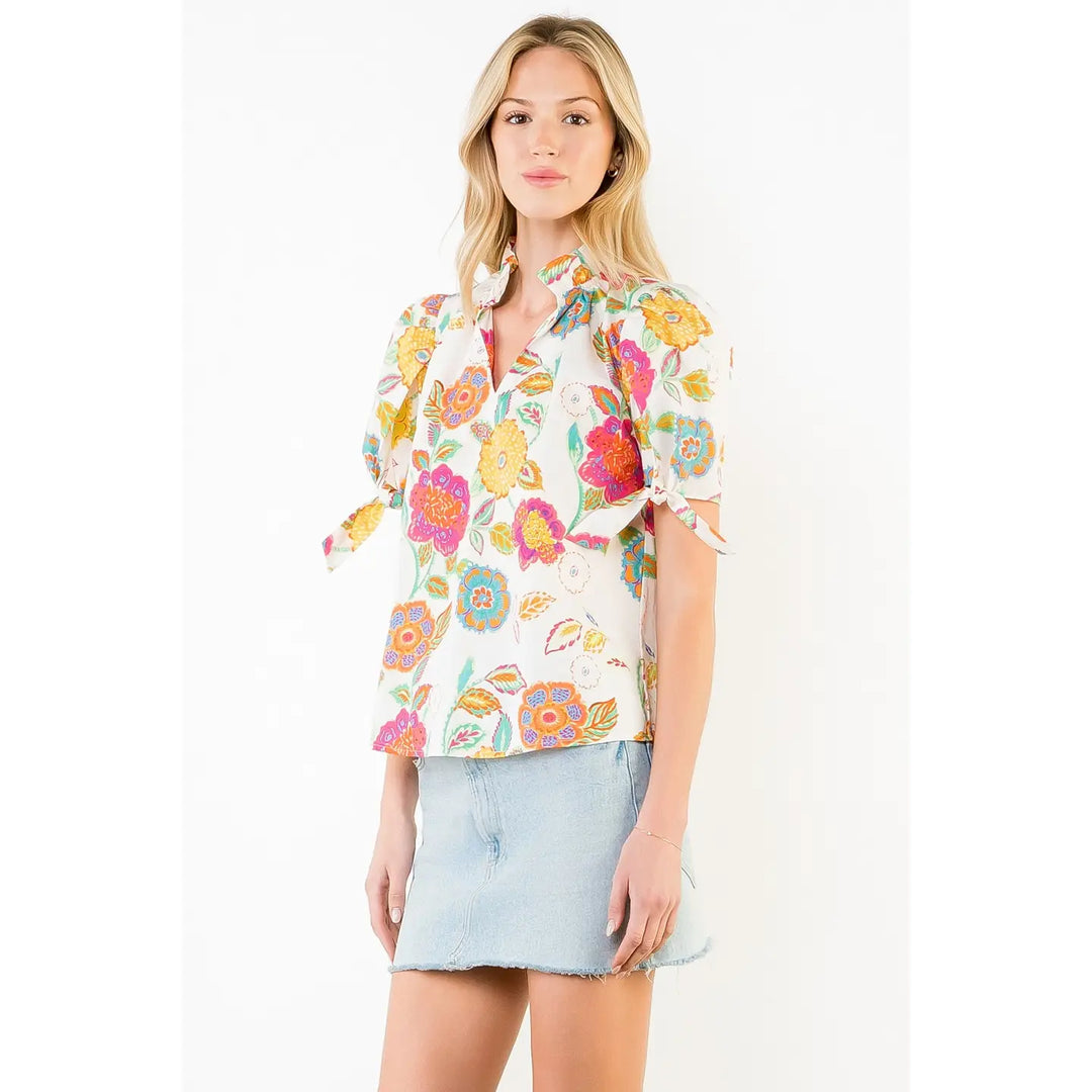 FLORAL PATTERN V-NECK TOP
