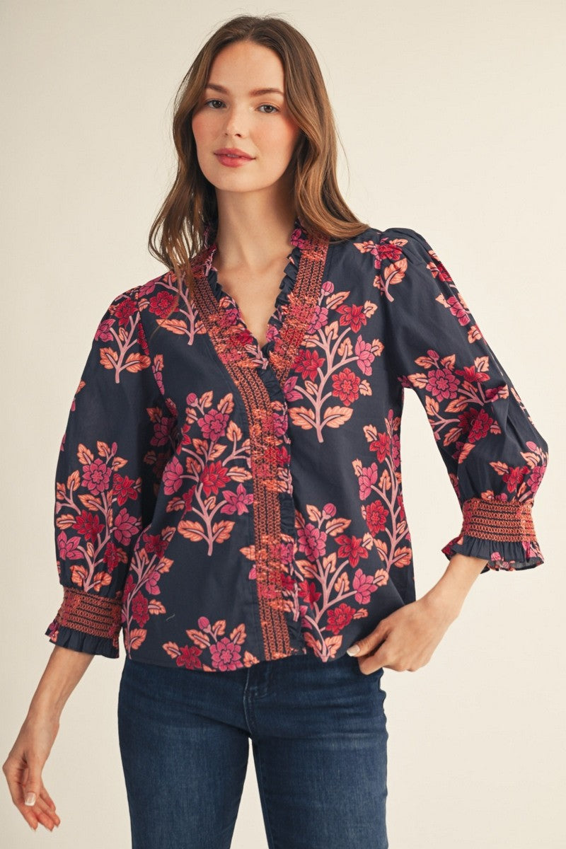EMBROIDERED SMOCKING DETAIL FLORAL TOP