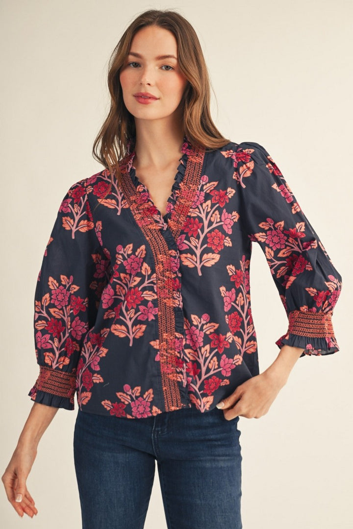 EMBROIDERED SMOCKING DETAIL FLORAL TOP