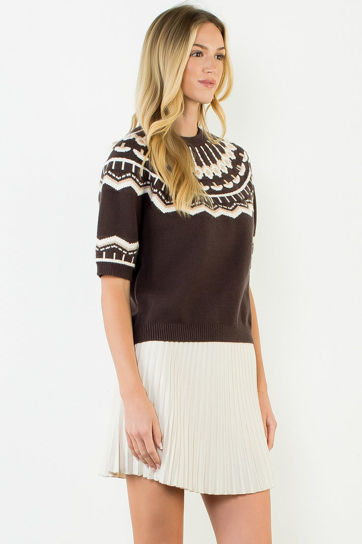 SHORT SLEEVE PATTERN SWEATER
