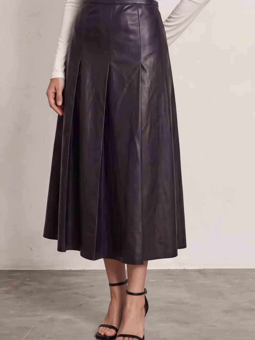 PLEATED SOFT VEGAN LEATHER SKIRT