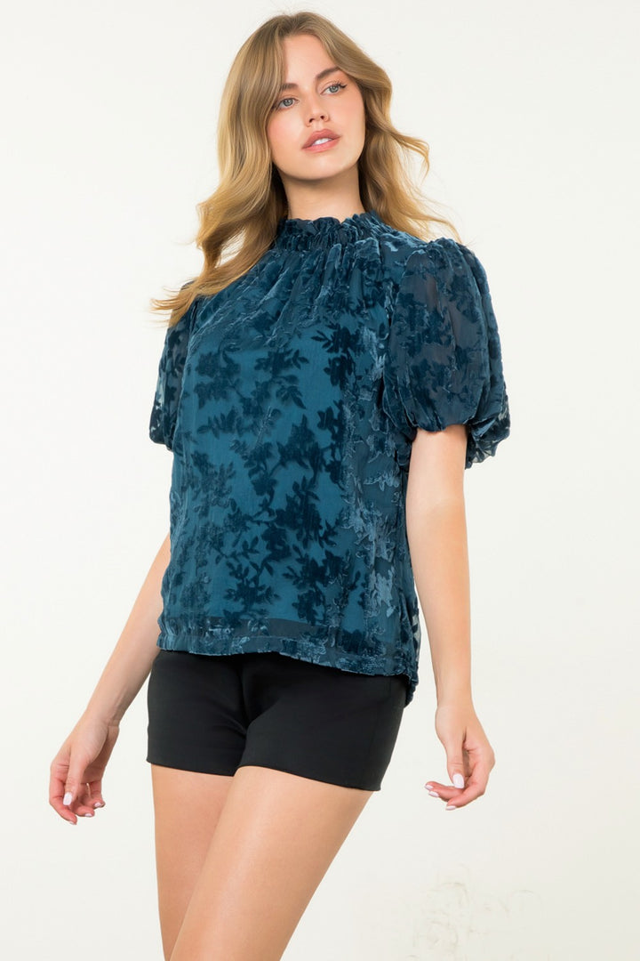 PUFF SLEEVE VELVET DETAIL TOP