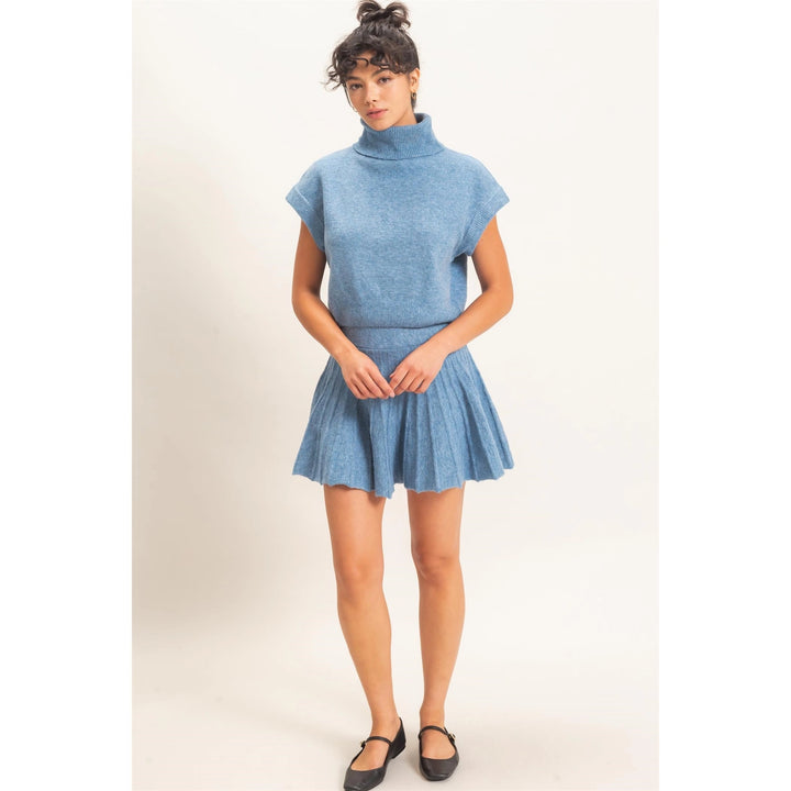 TURTLENECK CROP TOP &amp; PLEATED SKIRT SET