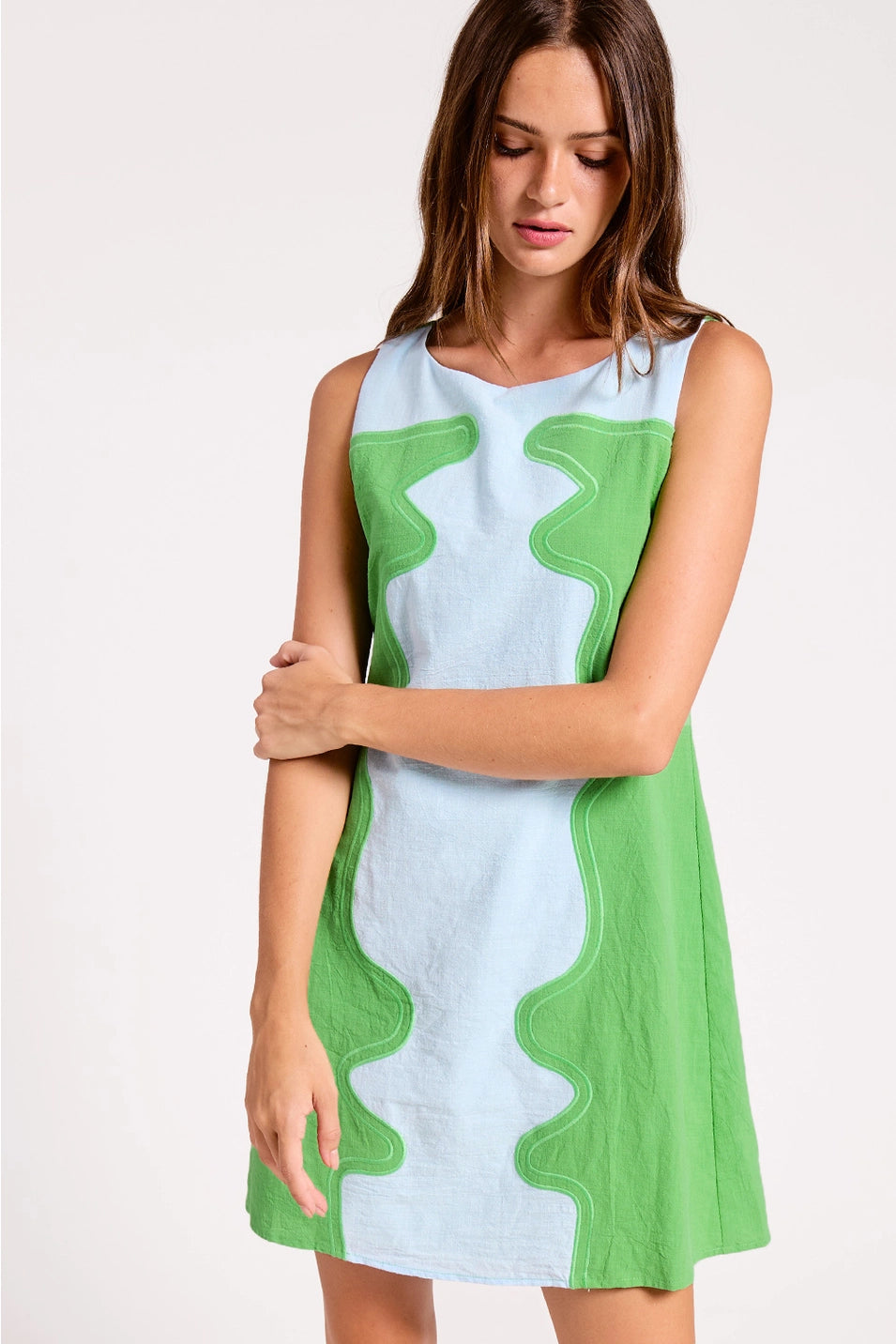 WAVY POP SHIFT DRESS