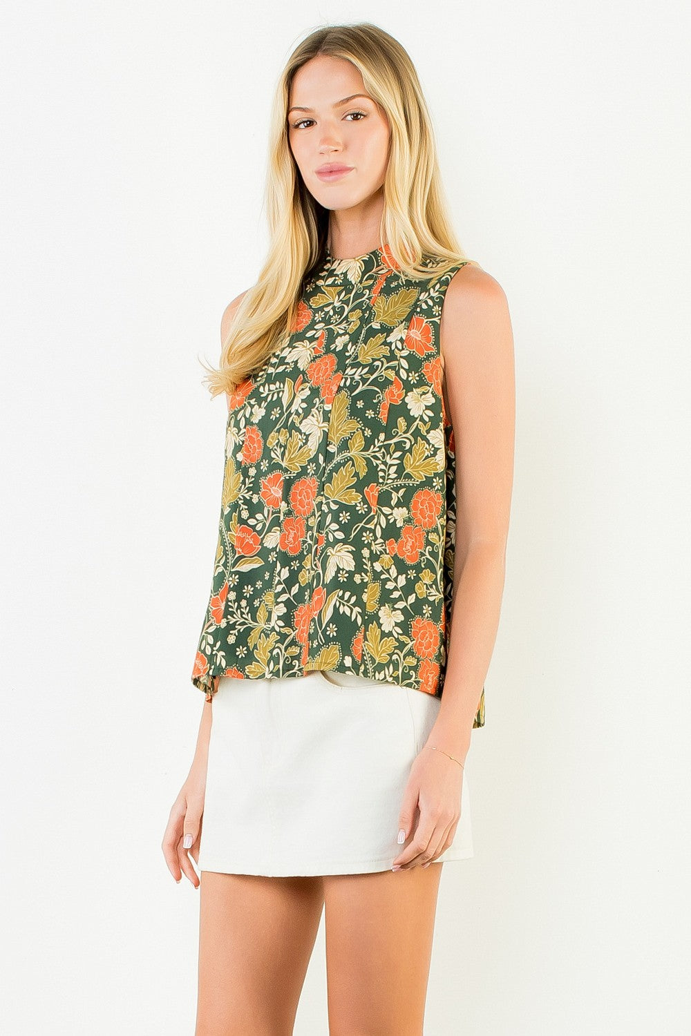 SLEEVELESS FLOWER PRINT TOP