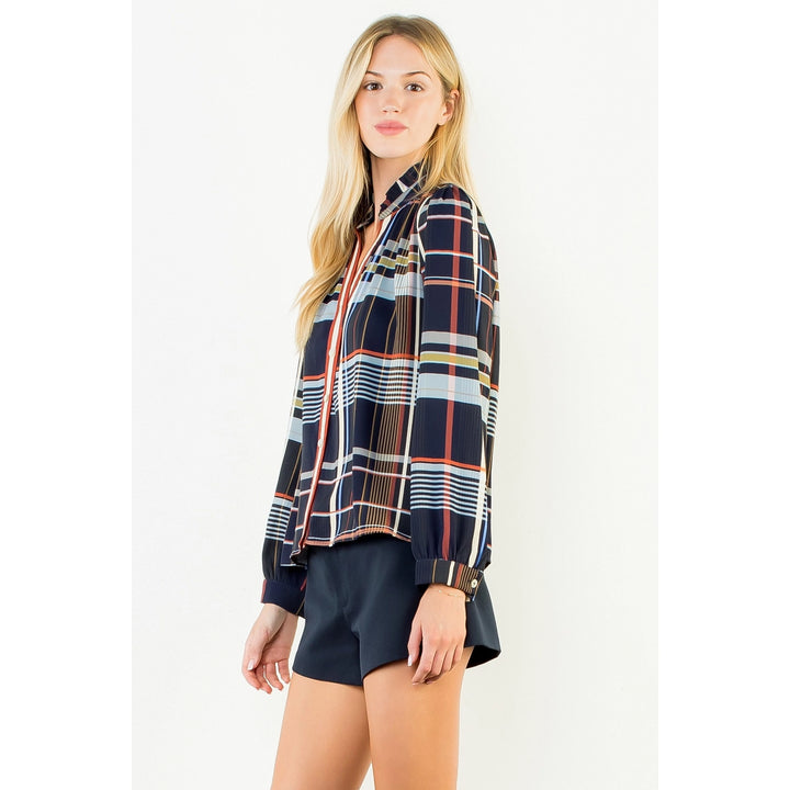 PLAID LONG SLEEVE BUTTON TOP