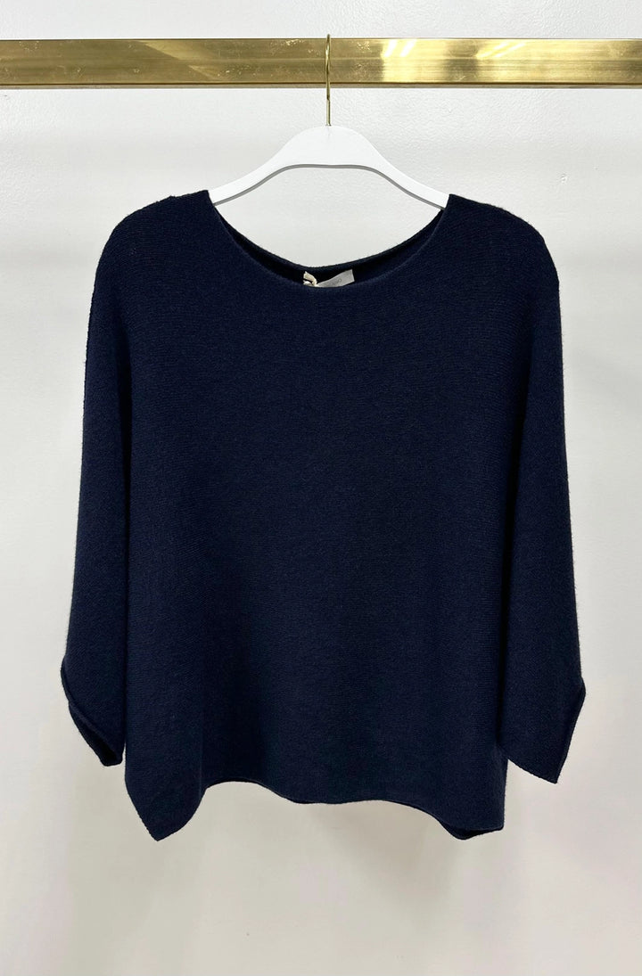 CREW NECK BATWING SLEEVE KNIT TOP