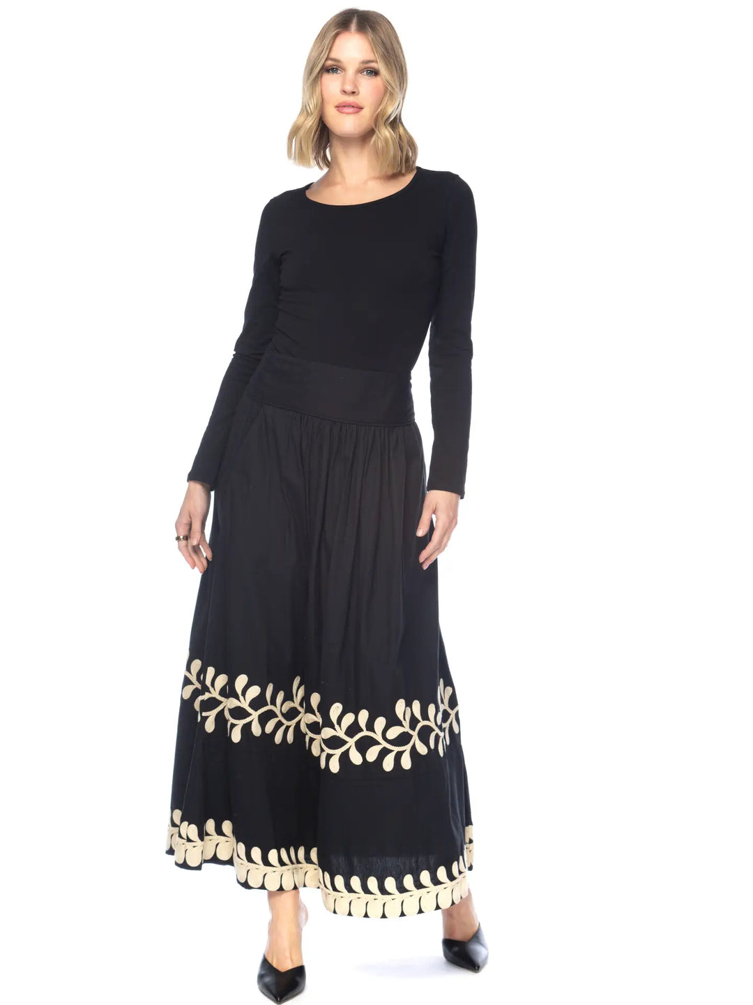 ONYX MADONNA EMBROIDERED SKIRT