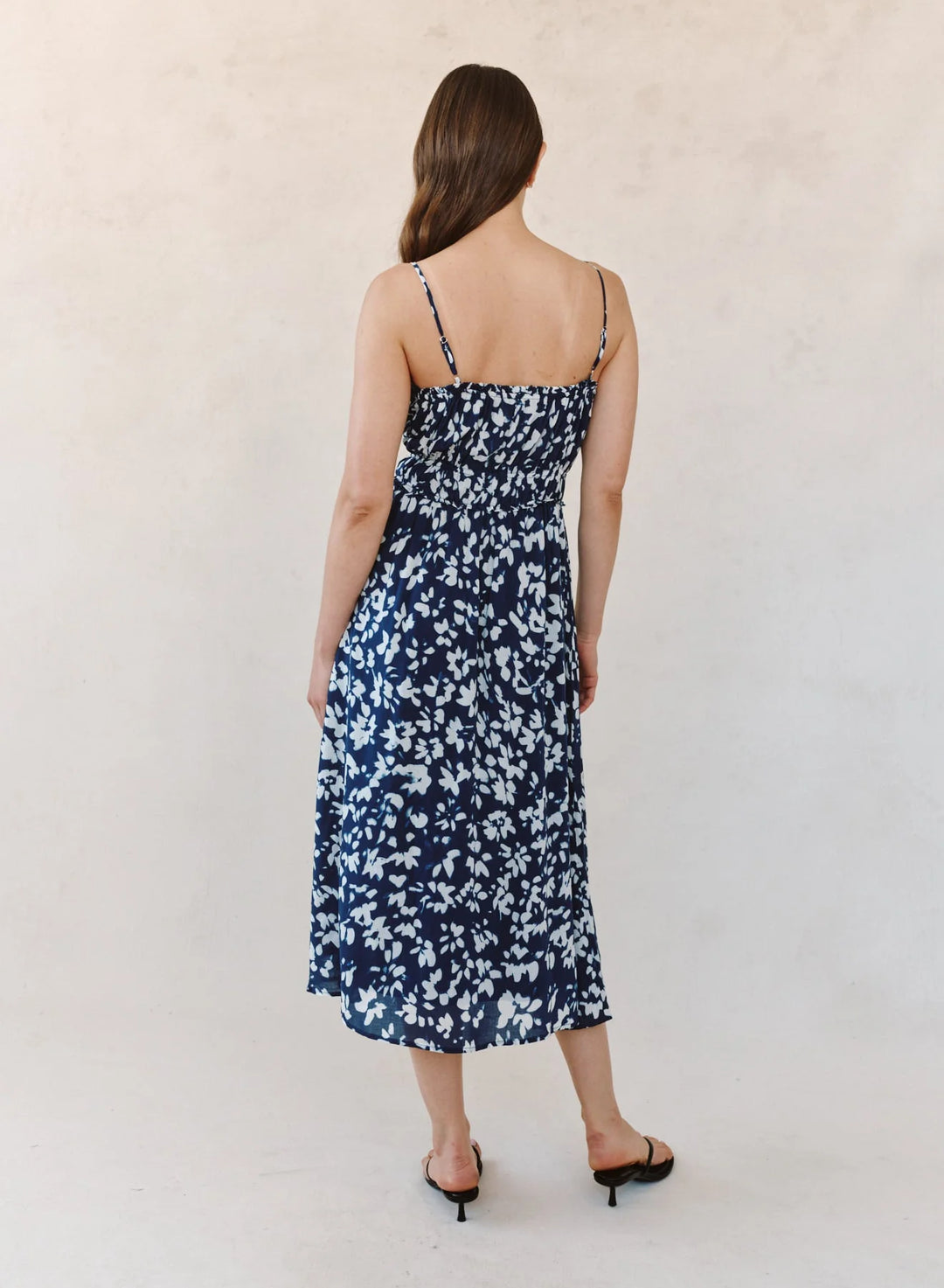 Elastic Waist Midi Dress | Indigo Bloom Print | S | Bella Dahl Elastic Waist Midi Dress | Indigo Bloom Print | S | Bella Dahl