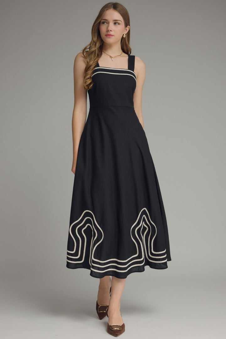 SOLID SQUARE NECK SLEEVELESS MIDI DRESS