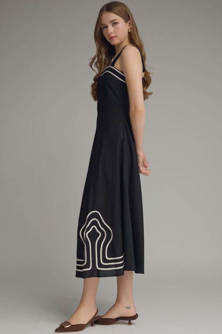 SOLID SQUARE NECK SLEEVELESS MIDI DRESS