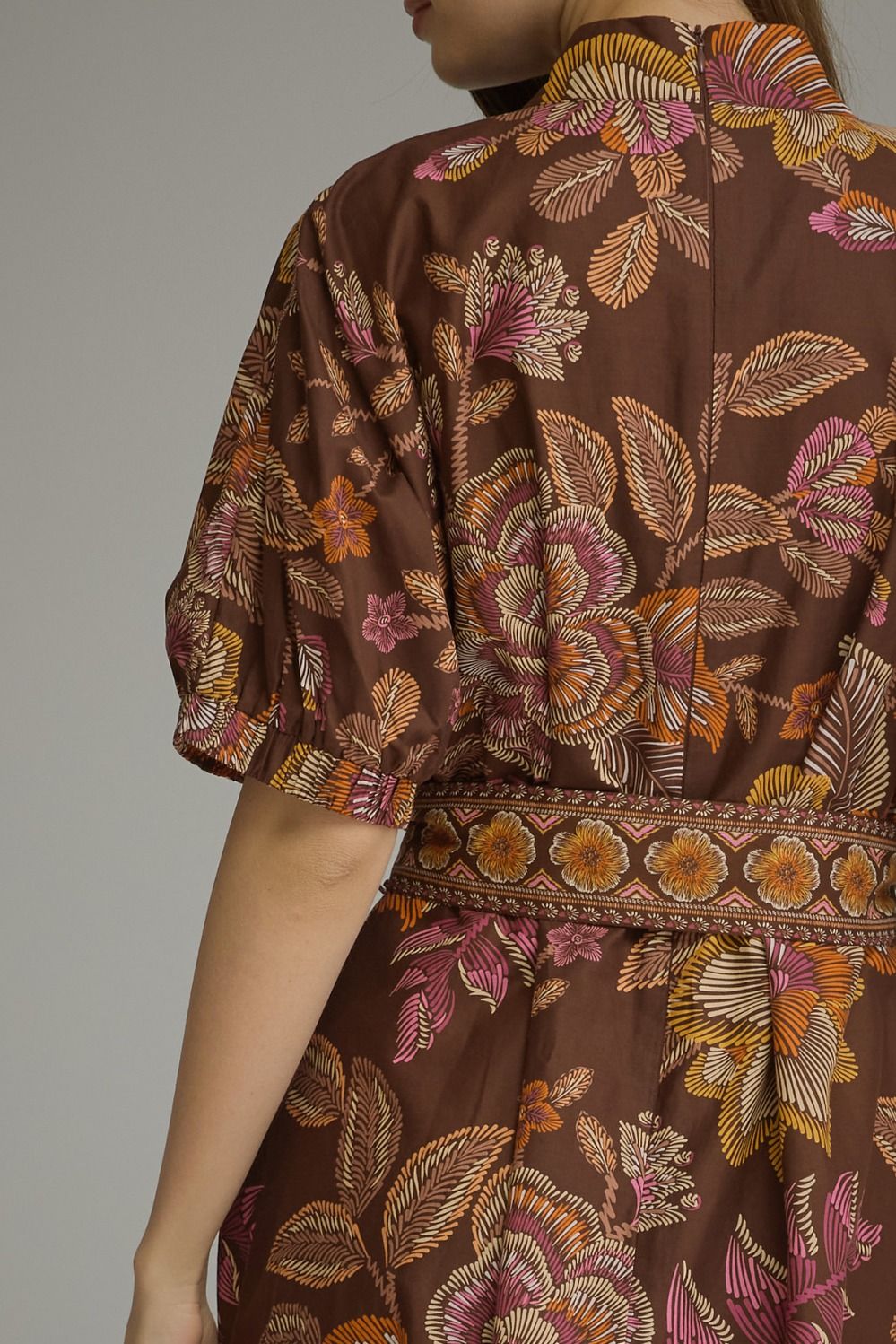 FLORAL SHORT PUFF SLEEVE MIDI DRESS