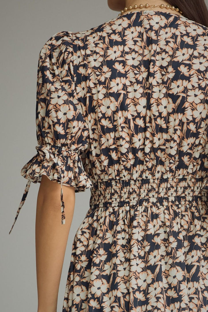 FLORAL PRINT SHORT PUFF SLEEVE MIDI DRESS