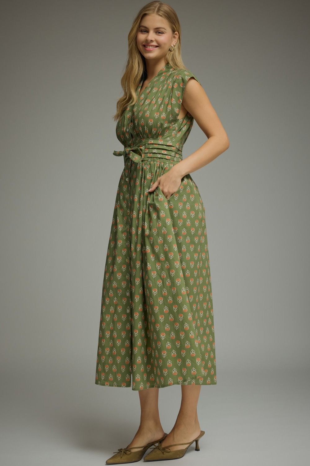 GEO PRINT SLEEVELESS MIDI DRESS