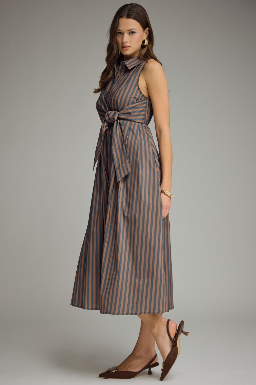 STRIPED COLLARED SLEEVELESS MIDI DRESS