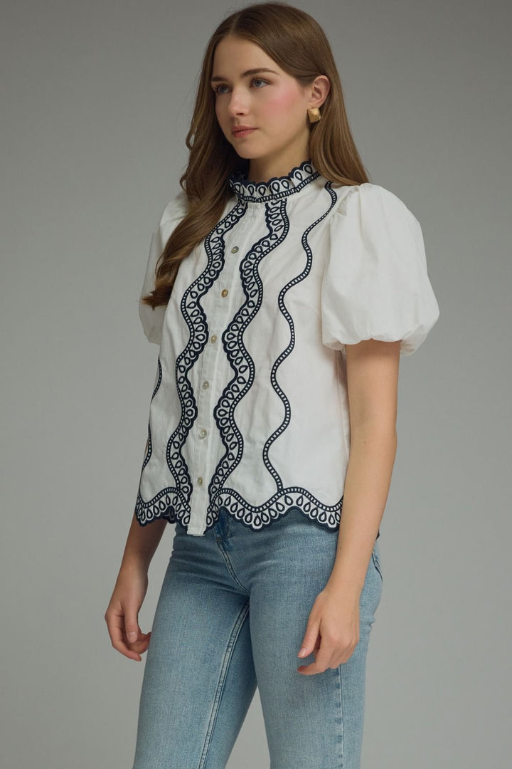SOLID SHORT PUFF SLEEVE TOP