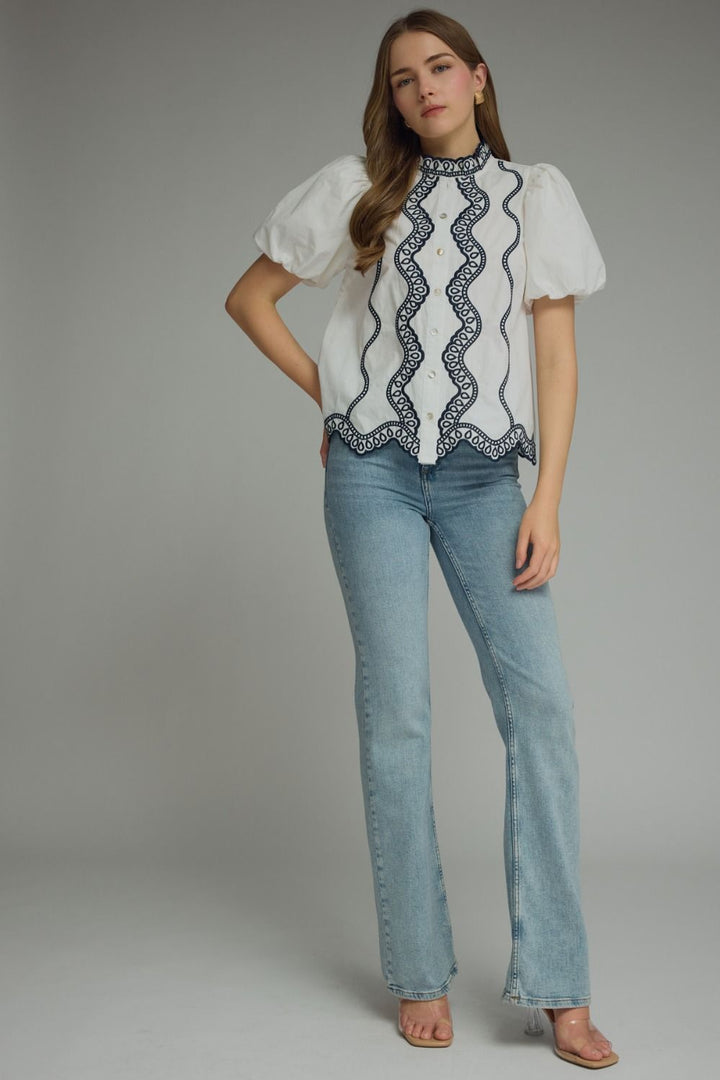 SOLID SHORT PUFF SLEEVE TOP