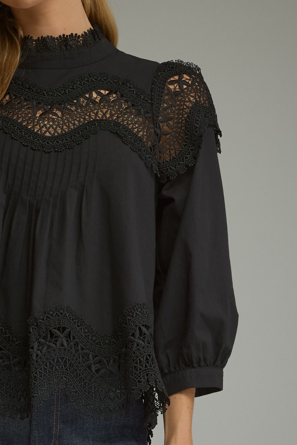 SOLID 3/4 SLEEVE TOP